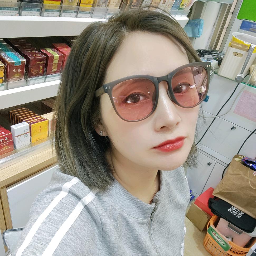 遵义吾悦广场可可女装啊珊