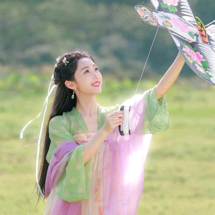 妮露露