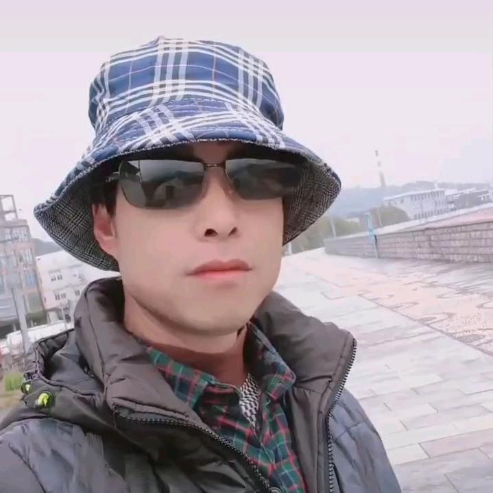 浙江宁波市宁海县：杨总是本人单身一个人