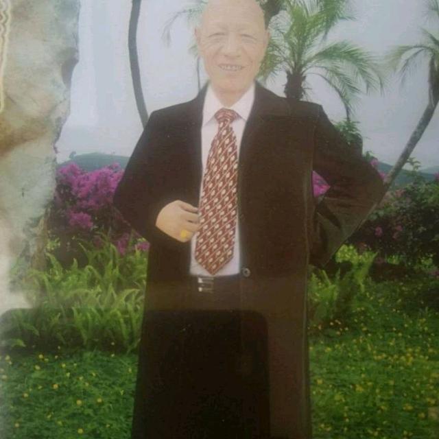 喜欢马鞭竹的海兄头像