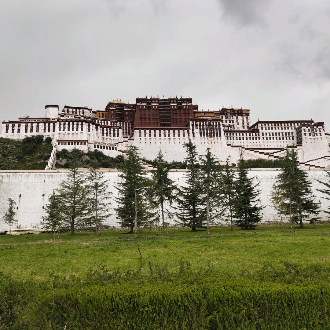 洛桑次仁