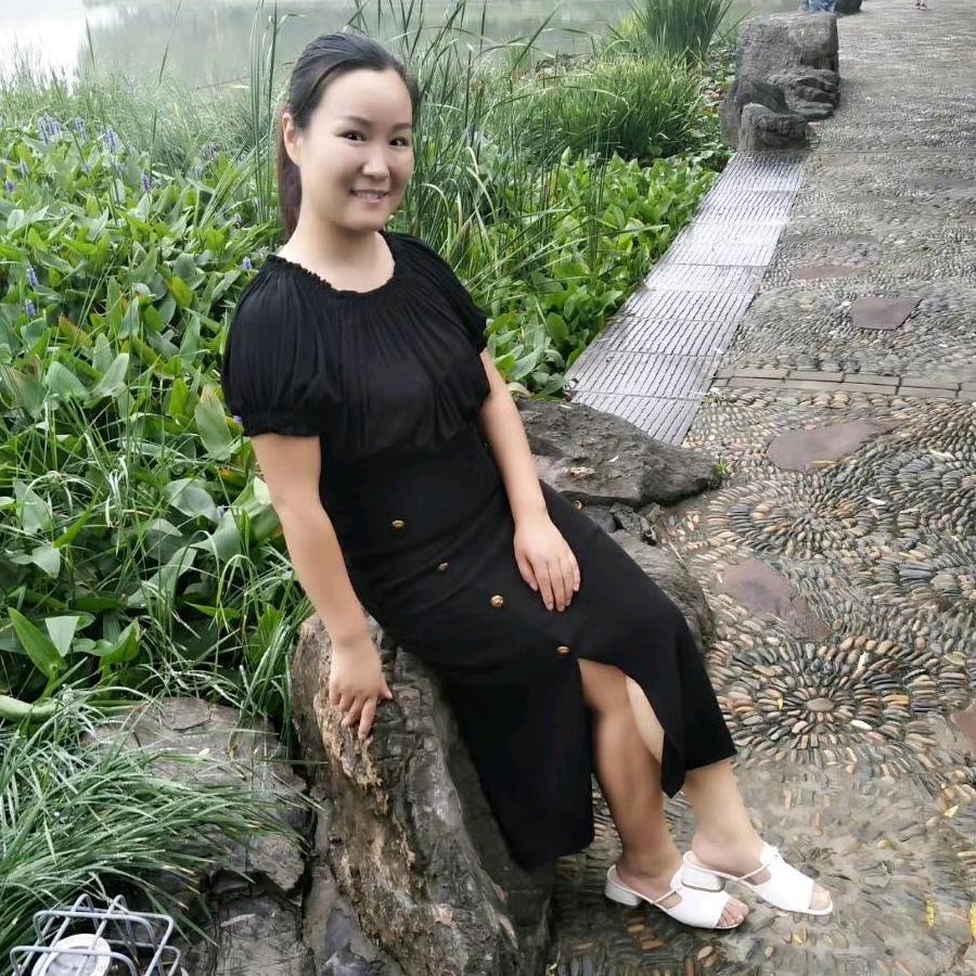 宜阳县白杨镇男才女貌服装店