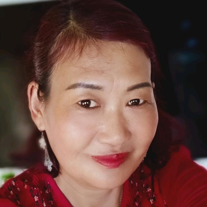 英子