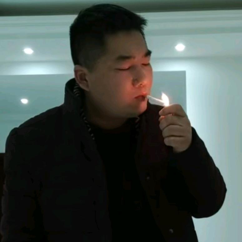 🐭想飞的老鼠🐭《过路人》