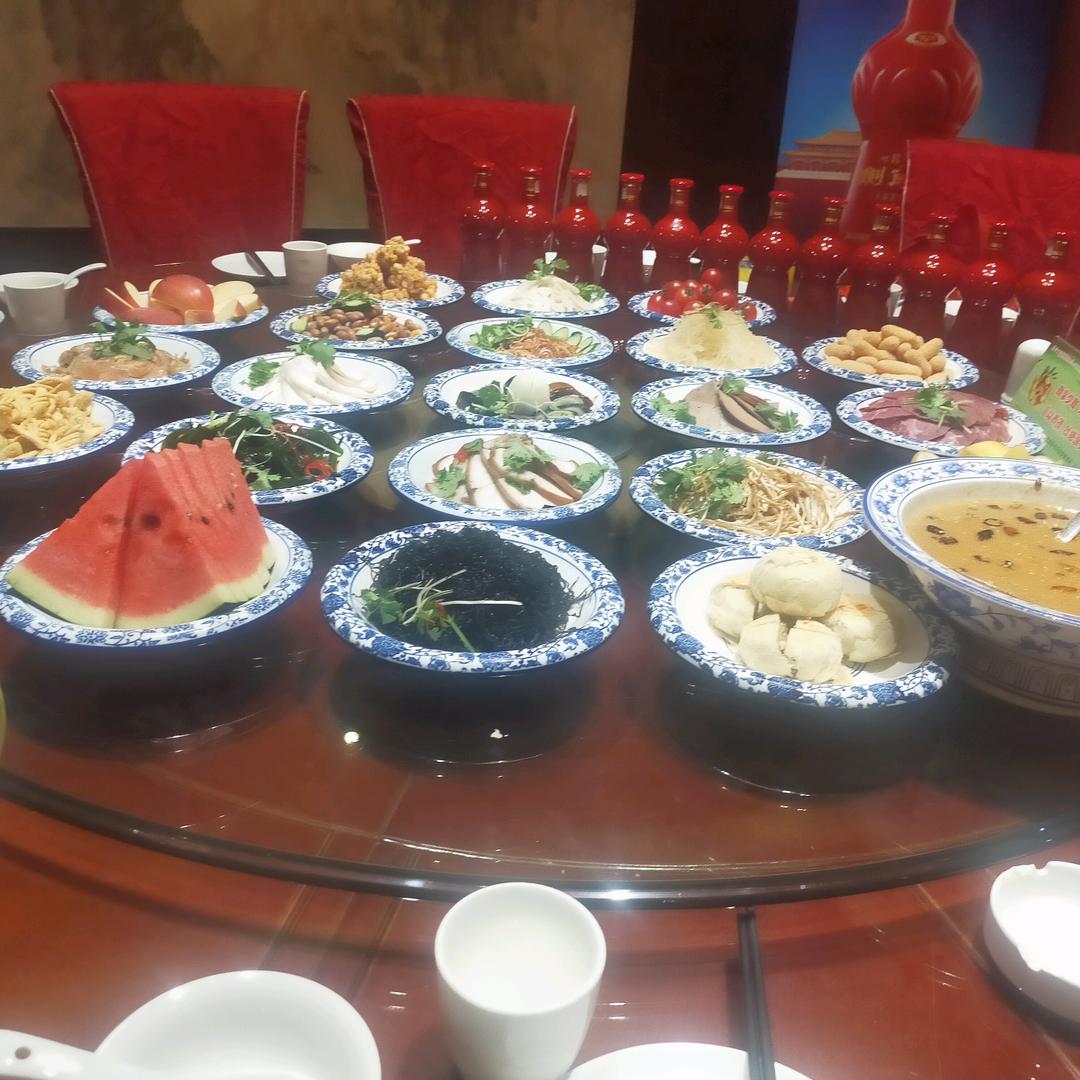 明水大酒店，流动餐车