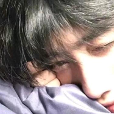 若无相欠，怎会相见。