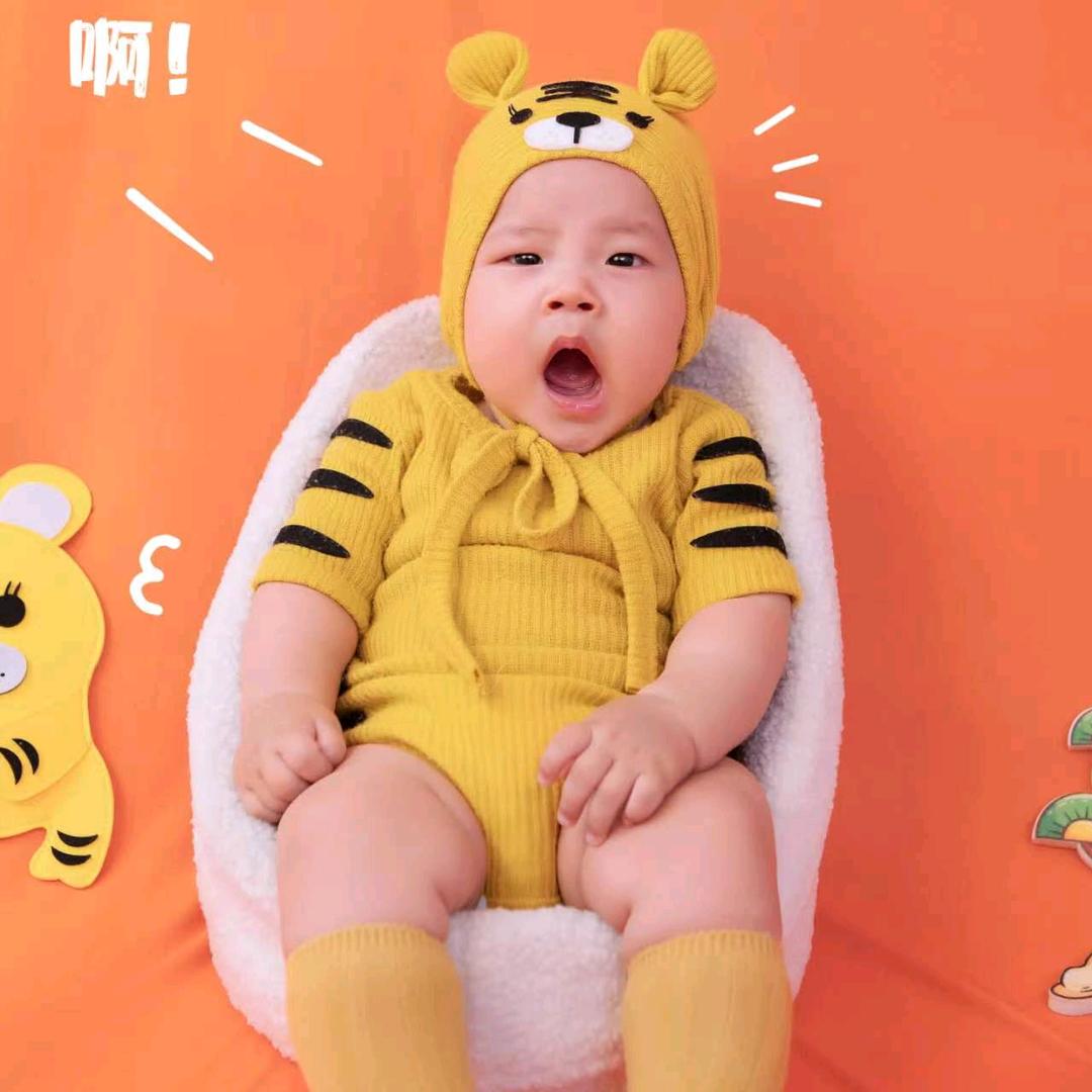 奕铭   呀