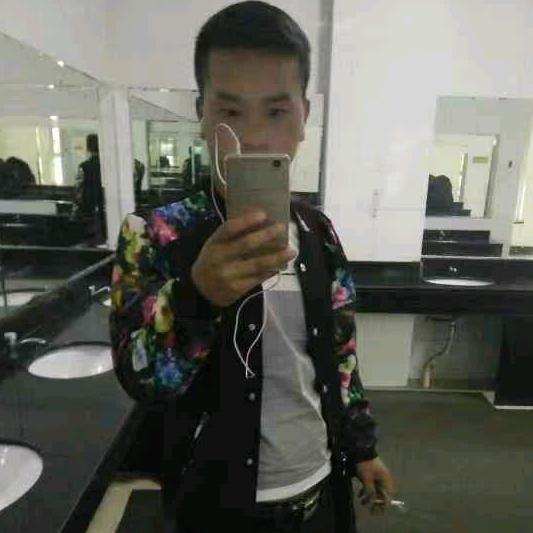 🐯微笑并不代表快乐🐯