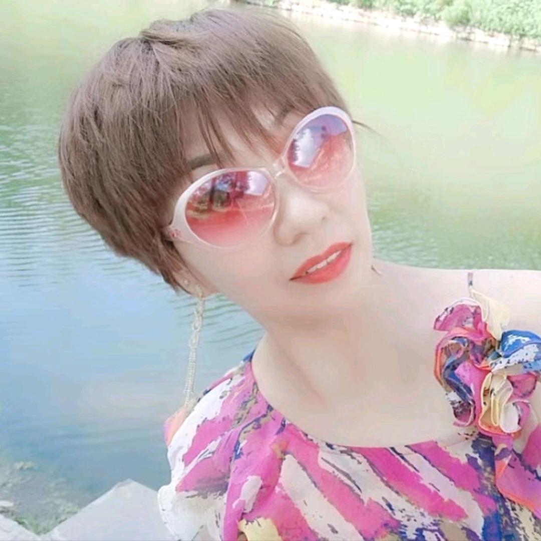 陌染浅笑