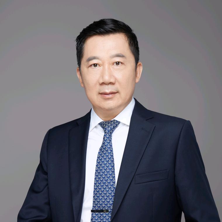 八大处整形医生 李发成