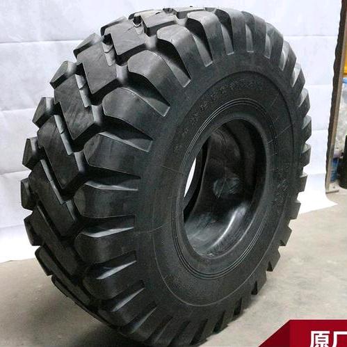 杨飞 铲车轮胎