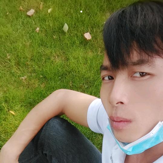 严霜夏零