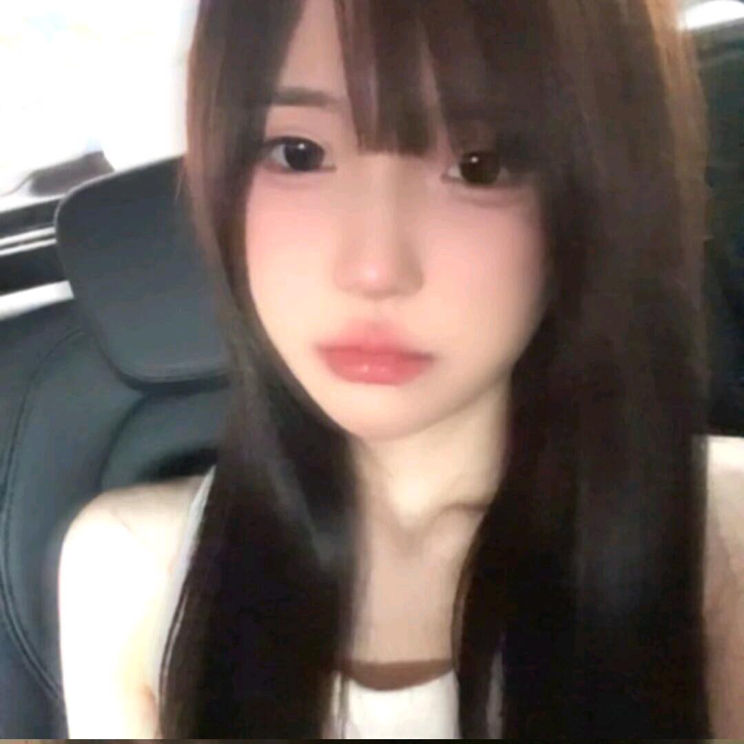 Luna。