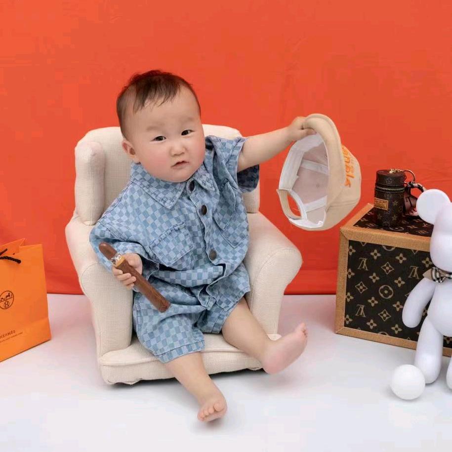 🦋᭄孟金(>﹏<)余(>﹏<)繁᭄🦋