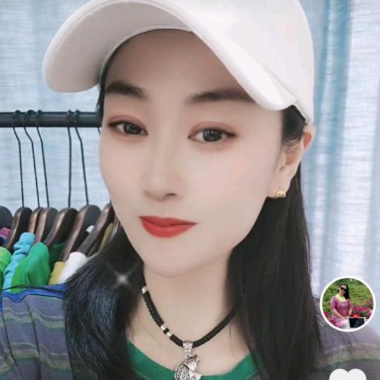 依姿莱克女装