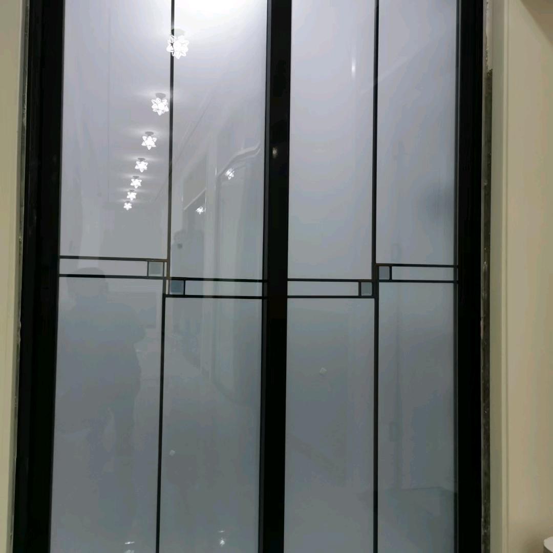 方铭推拉门、衣柜门、平开门