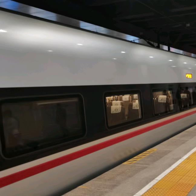 波比很努力—火车迷【风雨同舟】