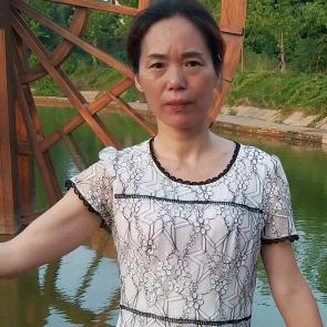 热爱生活的小草