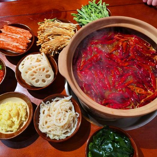 七里河区炉友火锅西站店