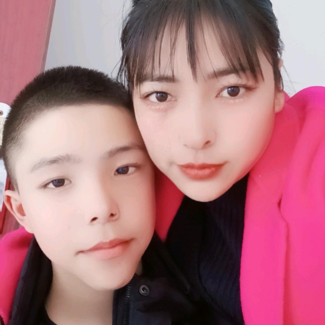 老长沙臭豆腐，摆摊妹