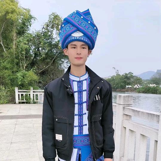 小五弟（唱响人生）