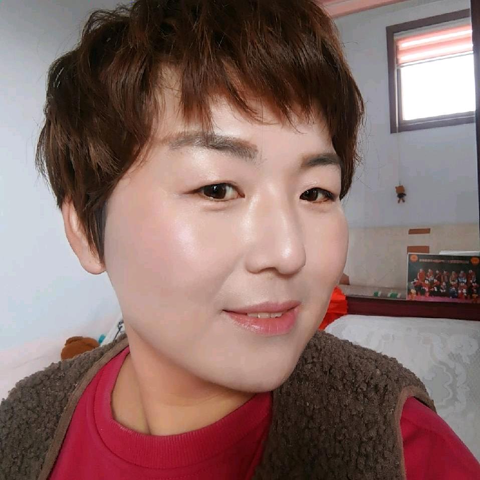 西洁👨‍👩‍👧‍👦💋