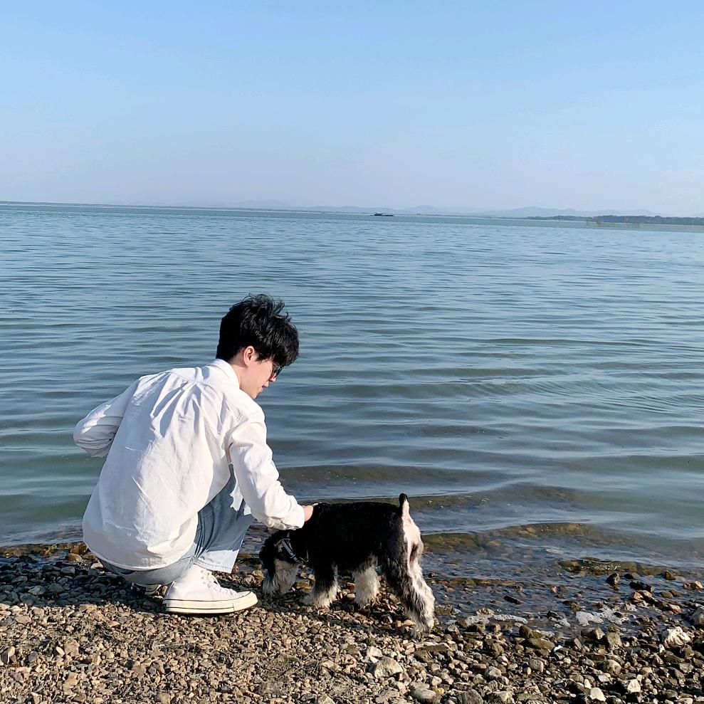 爱音乐的hzy