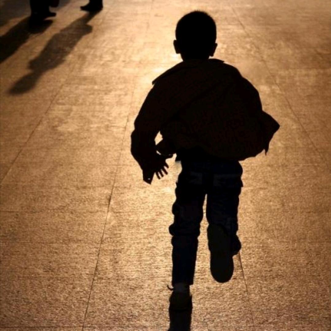 八九不离 十先生