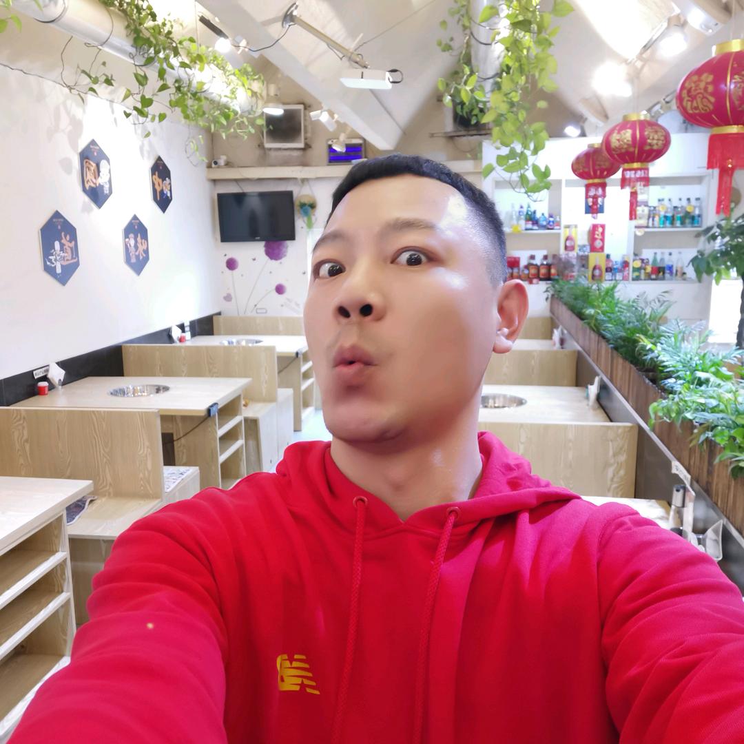 黑皮二老板
