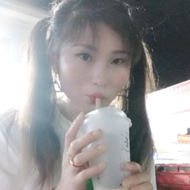 🌹爱笑的🌹小艳艳🤗🌹