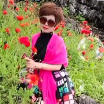 幸福快乐美🌴🌹🌹