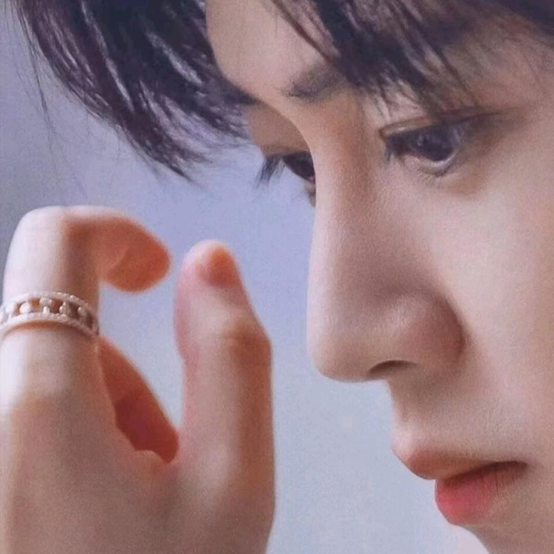 输在(ಥ_ಥ)认真 (ノ=Д=)ノ