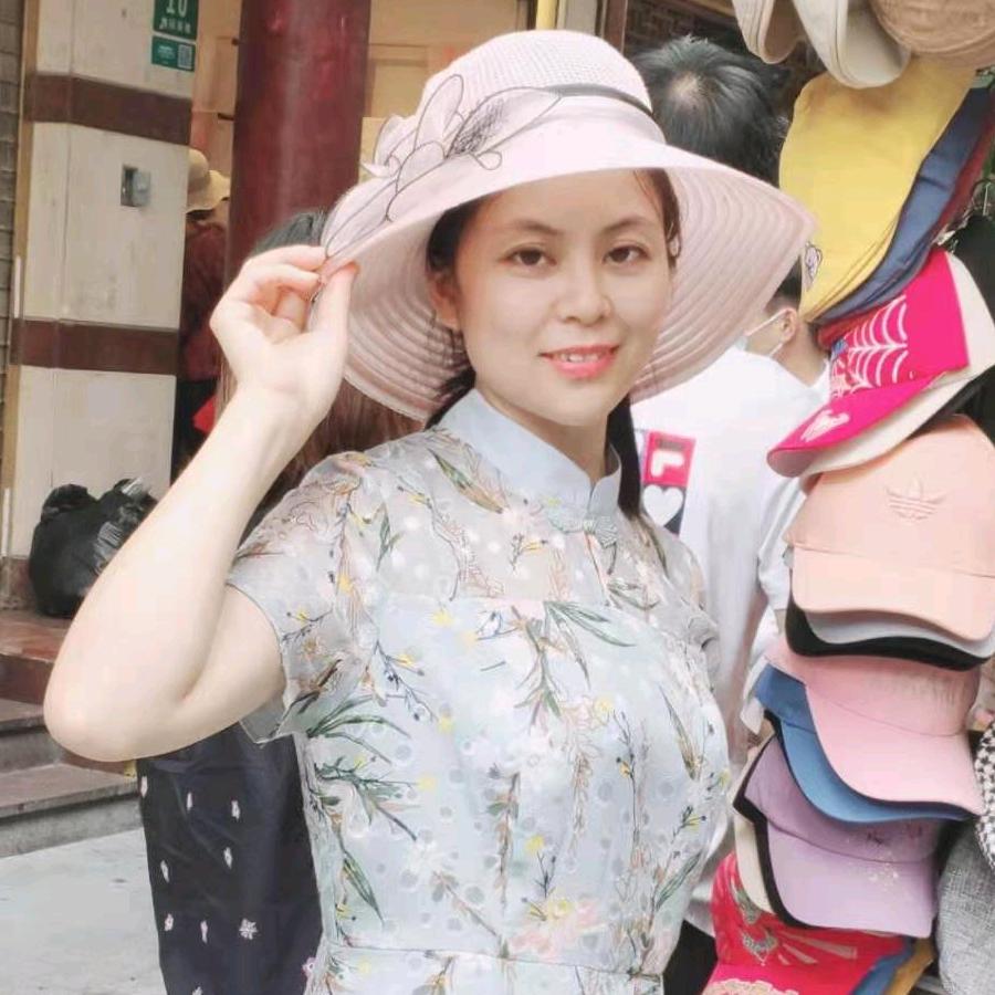 邓燕红（高级健康管理师+高级儿推师）