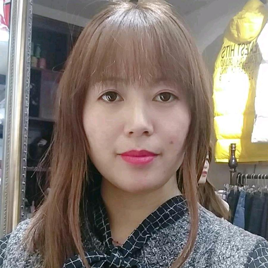 村里一枝花 君汽车销售