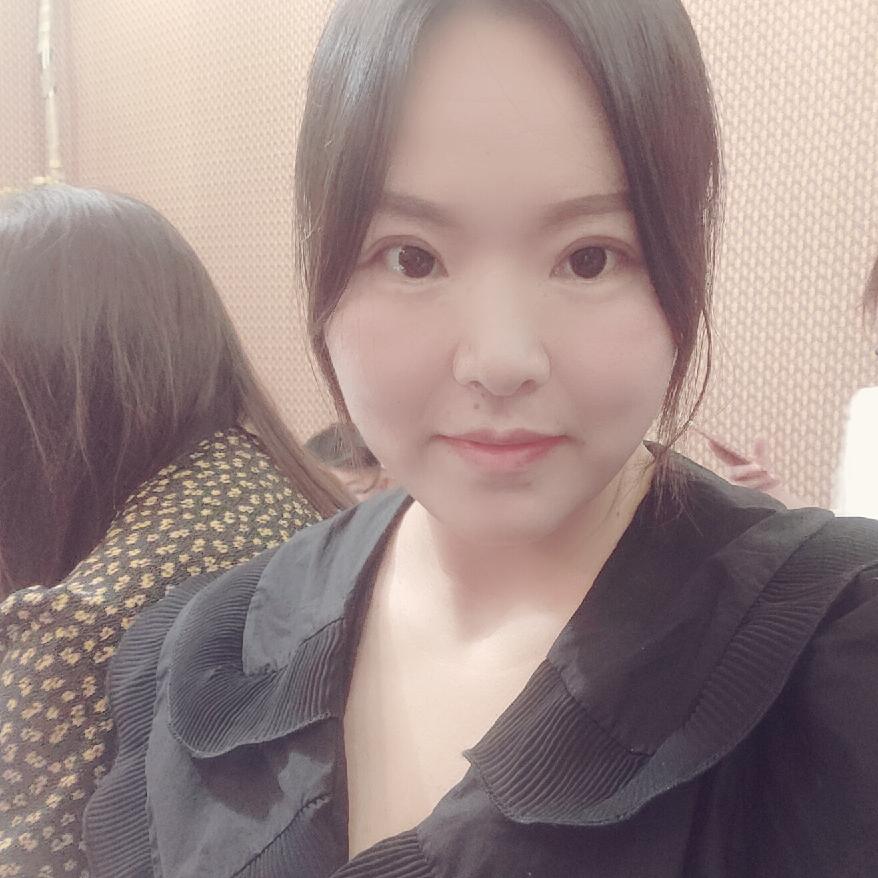 巴黎春天婚纱摄影(聚金广场店)