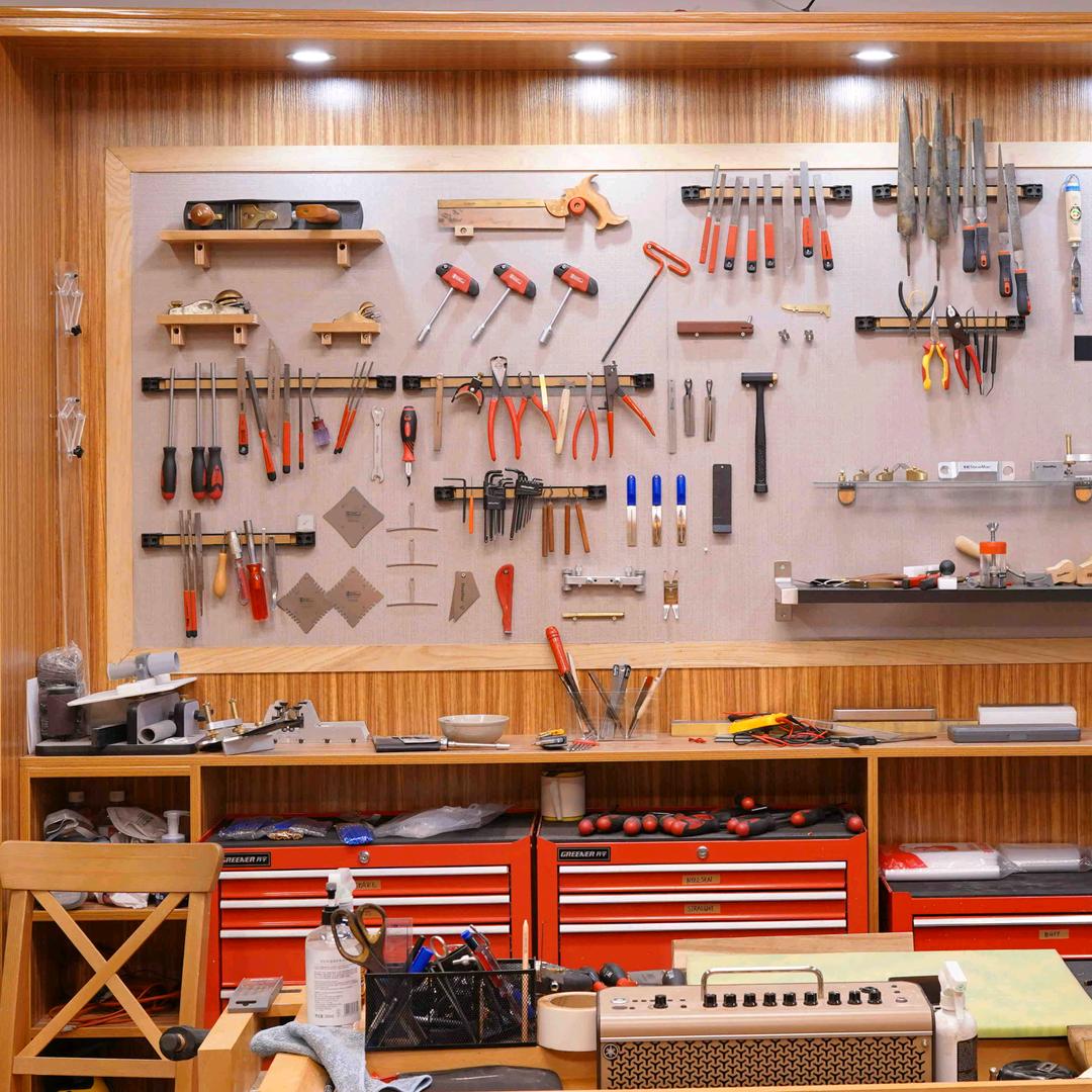 411吉他维修工作室