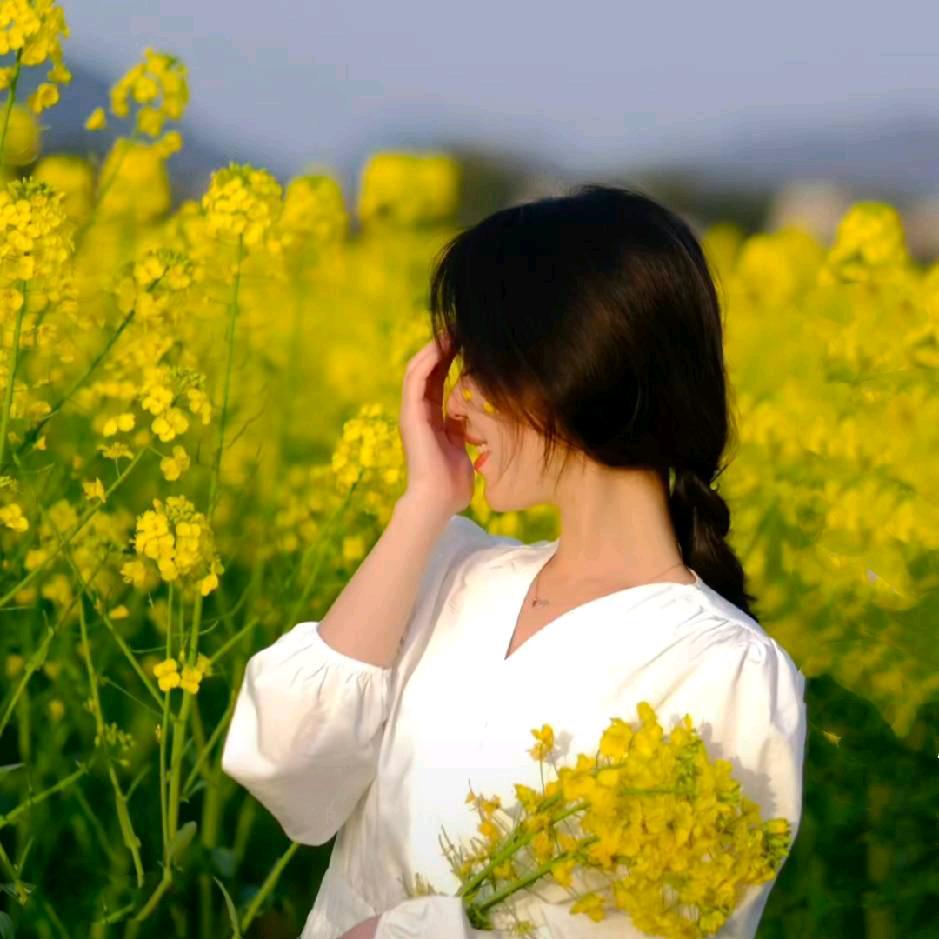 幸福像花儿一样💫