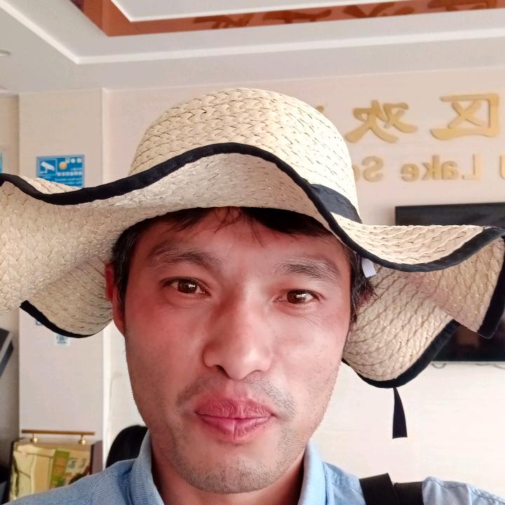 电梯界男神