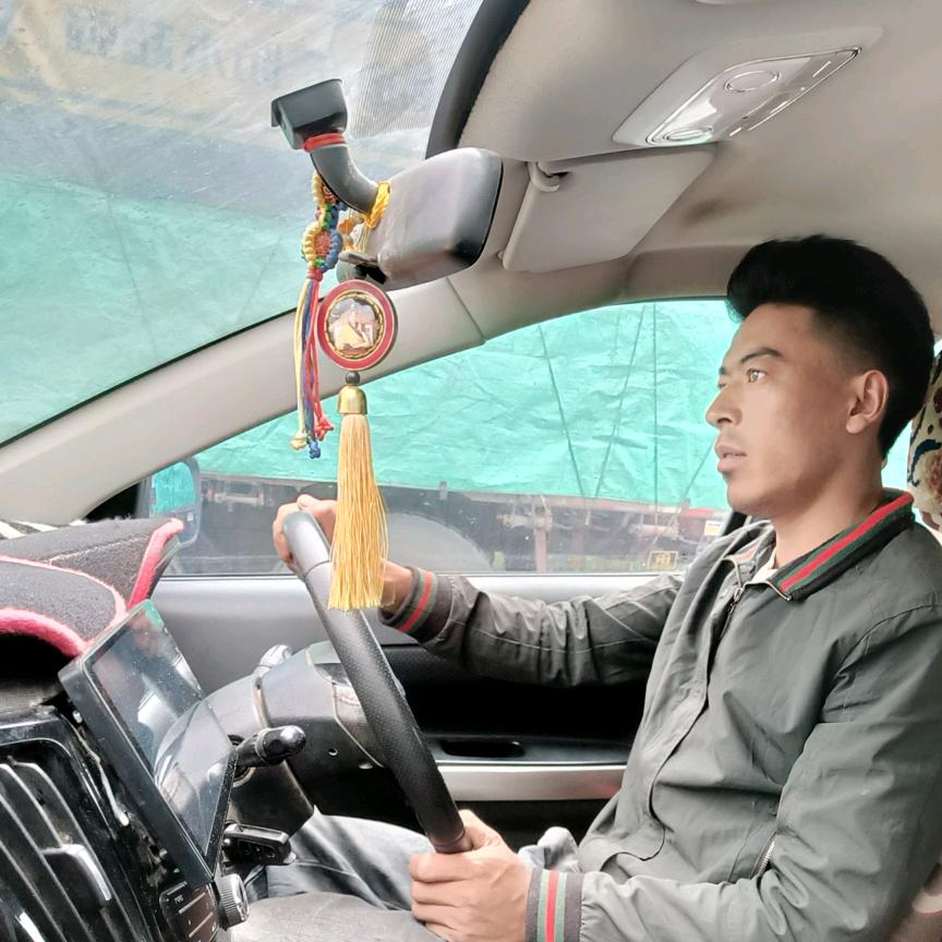 堆龙，小曲