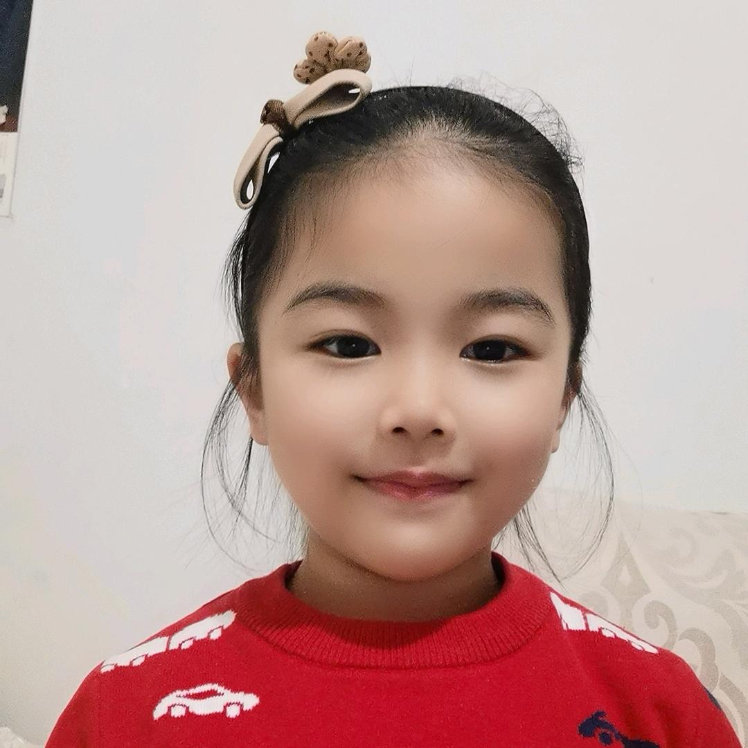 英子