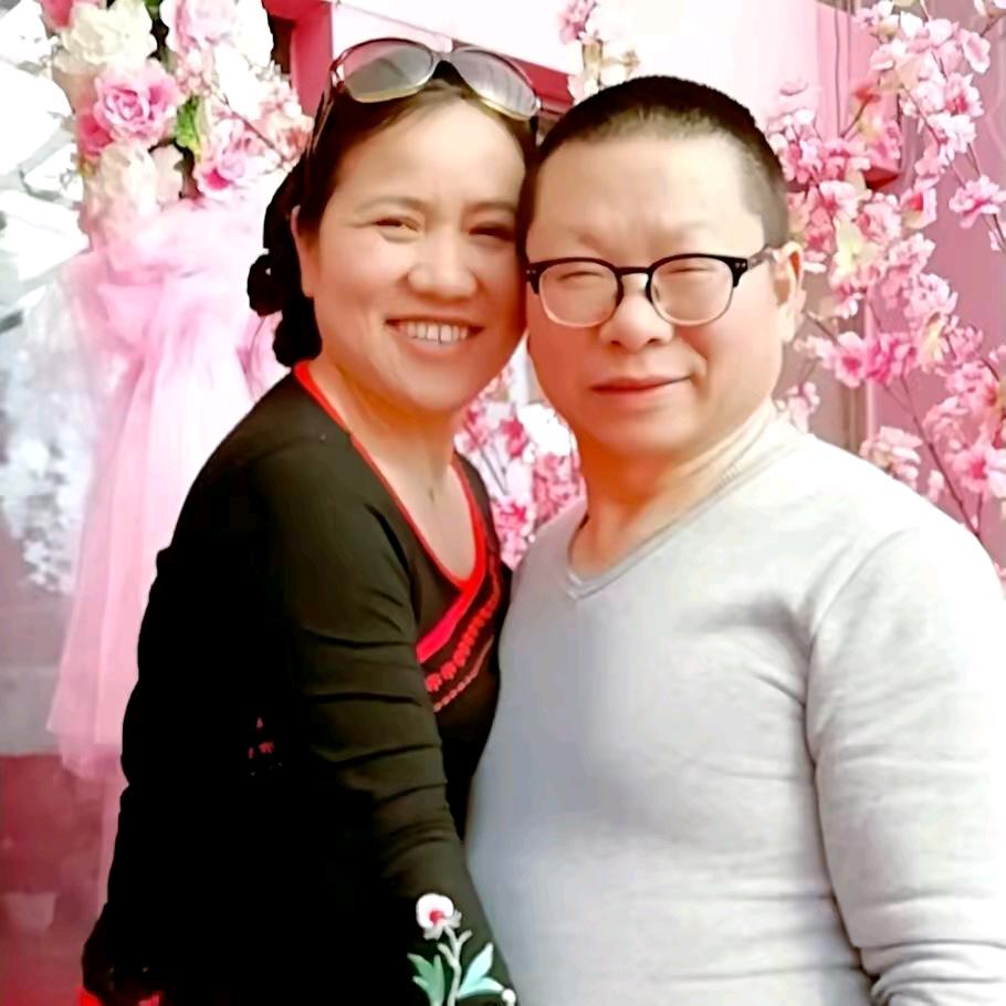 我是起点今年58岁，喜欢唱歌跳舞