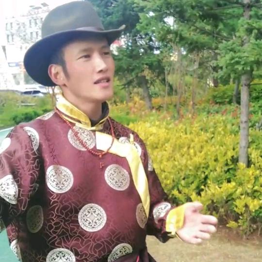 此里扎史
