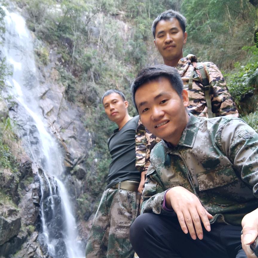 深山探索者阿峰