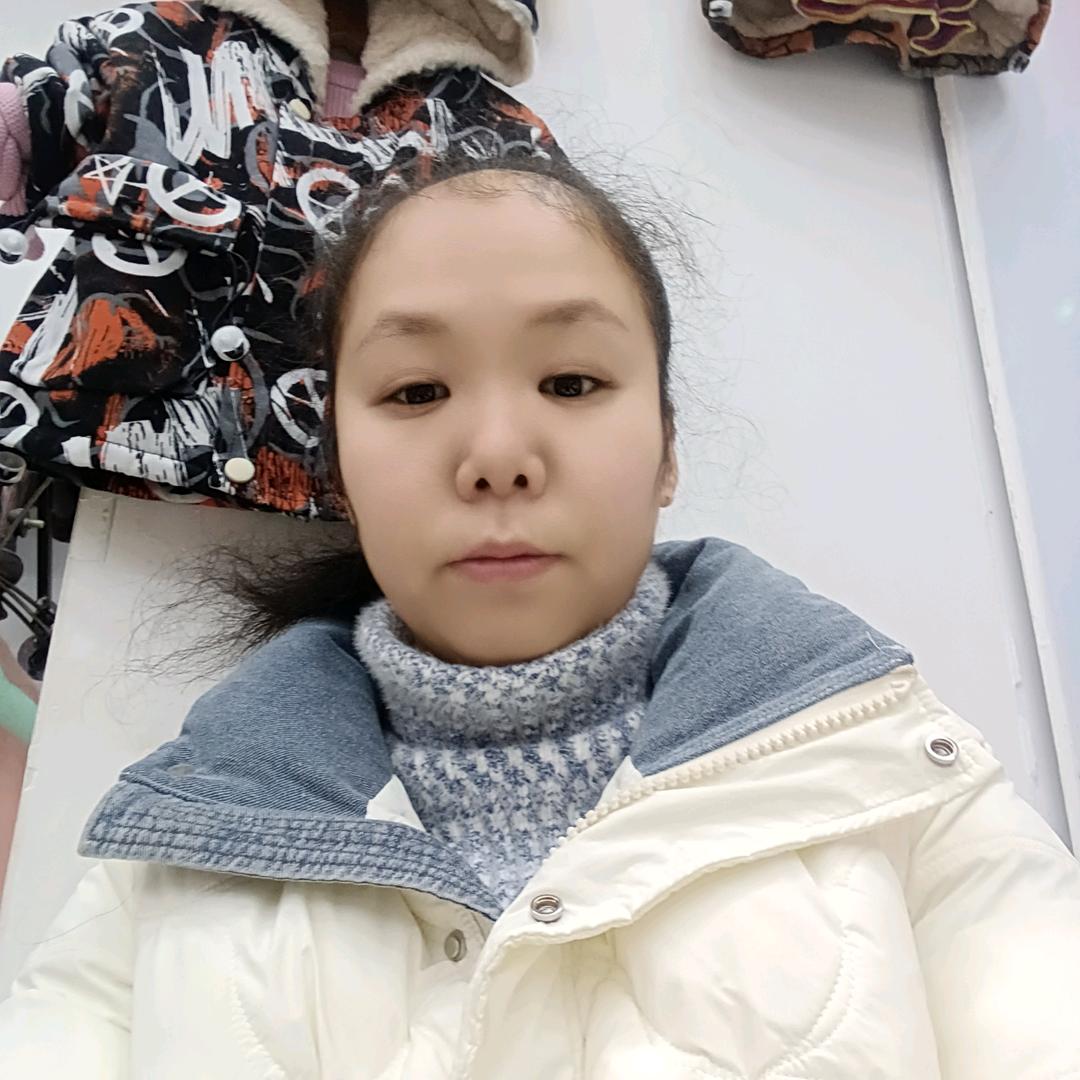 万航童装店