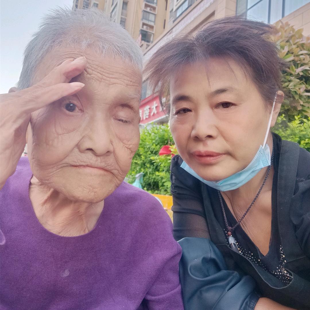 红梅梅-户外理发