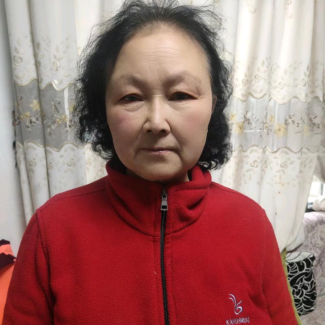 何姐（每晚8点开播）