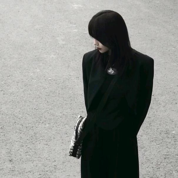 絕  情.
