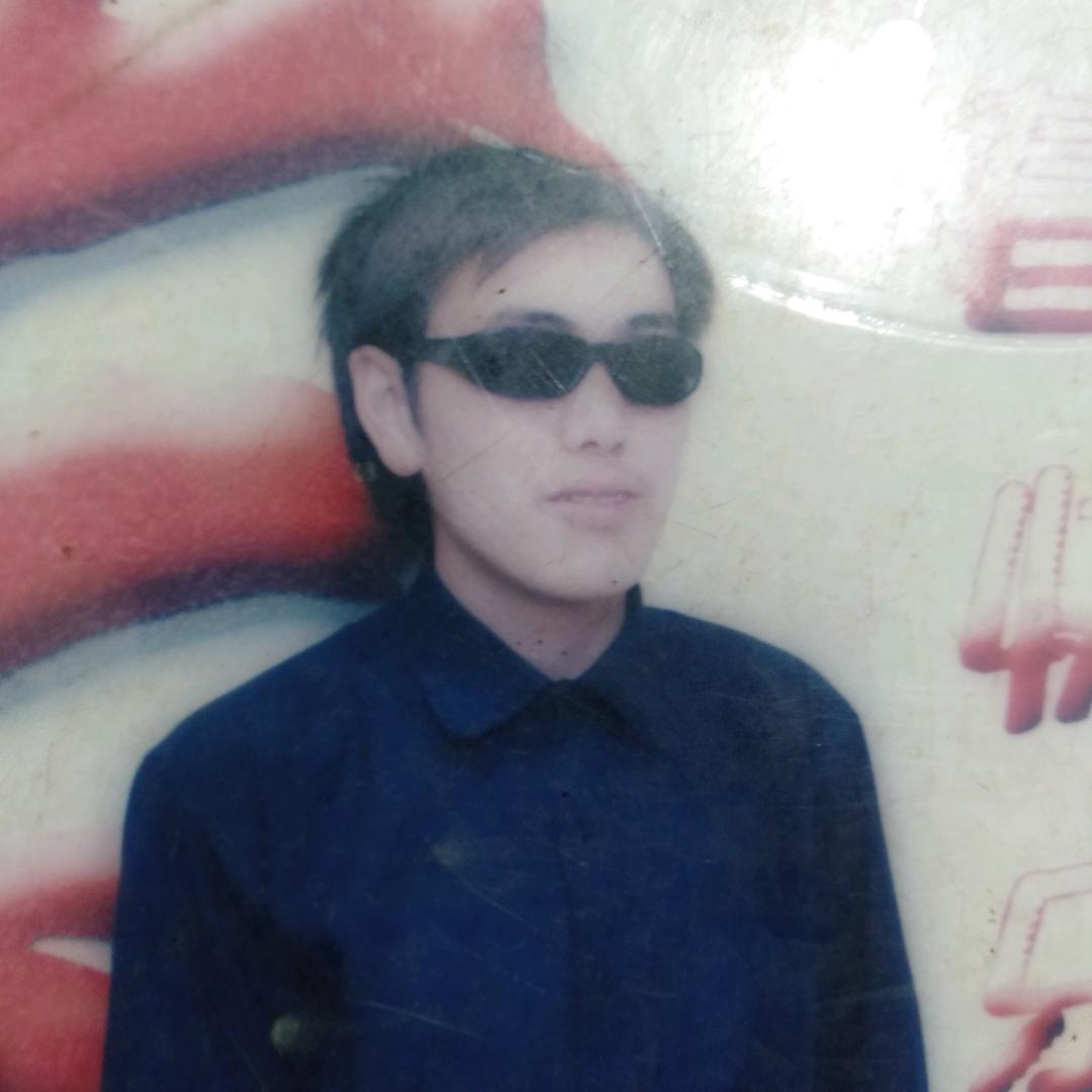 只剩下伤心