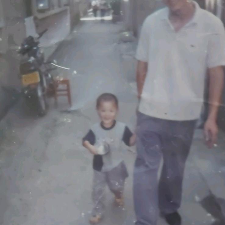 两研老爸阿三