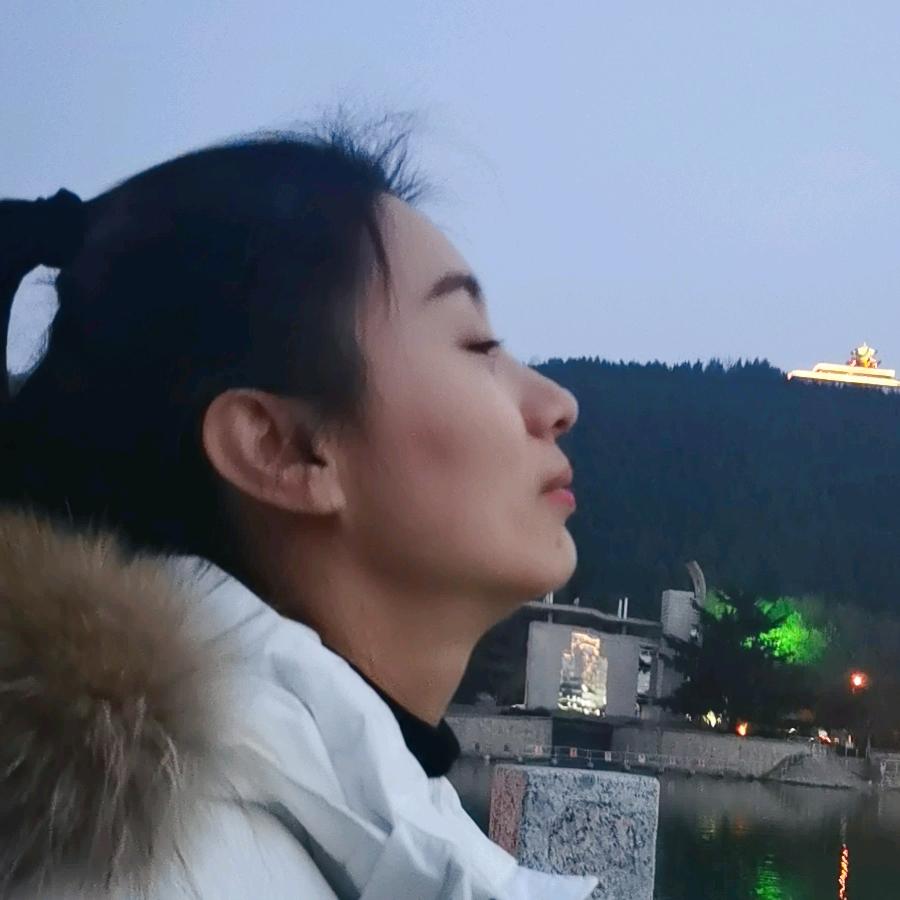 爱吃大蒜的搅团儿🥕